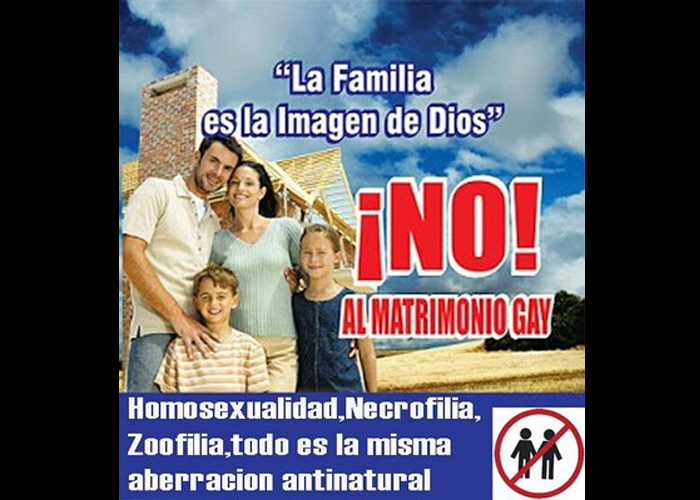Los ignorantes papitos homofóbicos colombianos