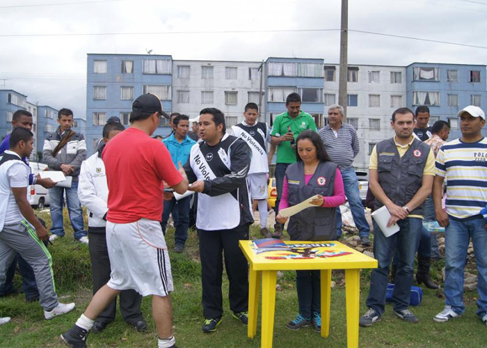  - La paz en Colombia se construirá en las ciudades