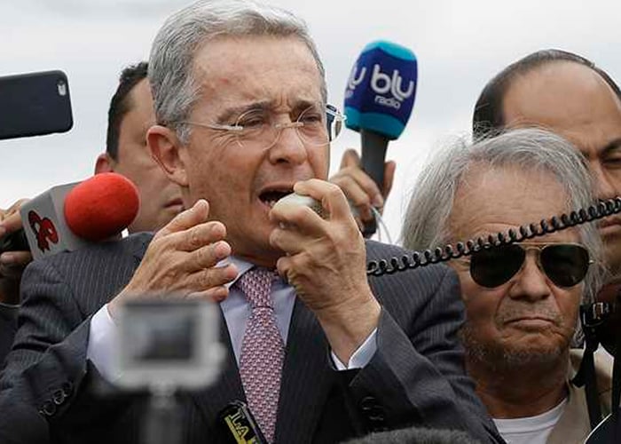 El discurso ‘culebrero’ de los Uribistas