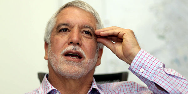 Peñalosa: rescatar para matar