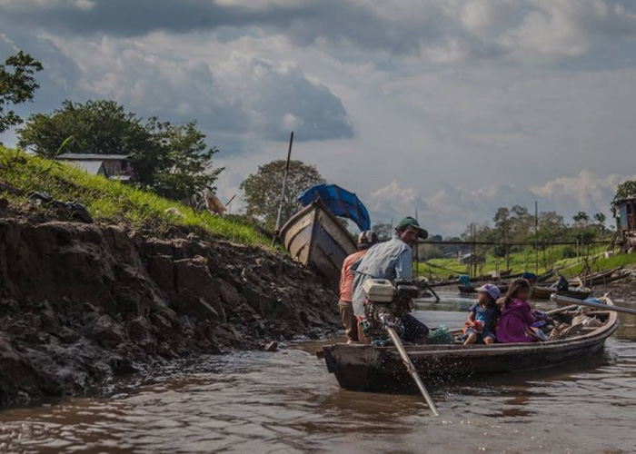 ¡No más habitantes del Amazonas en medio de la miseria!