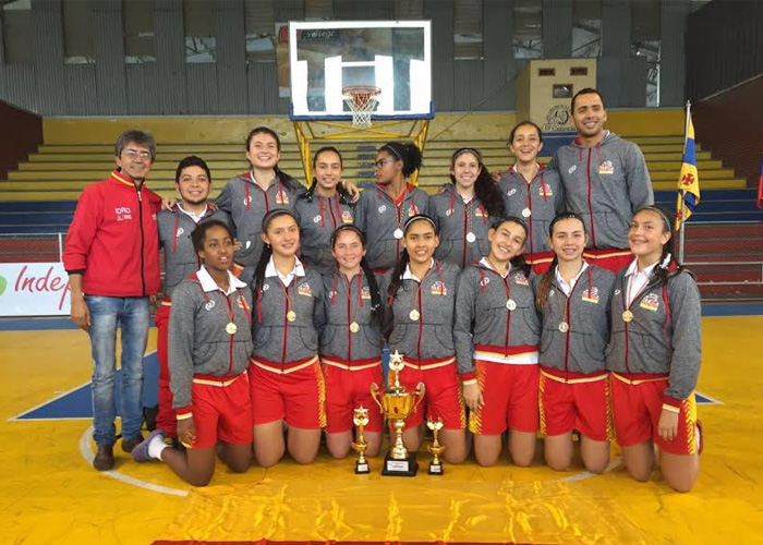 Bogotá revive su poder en el baloncesto