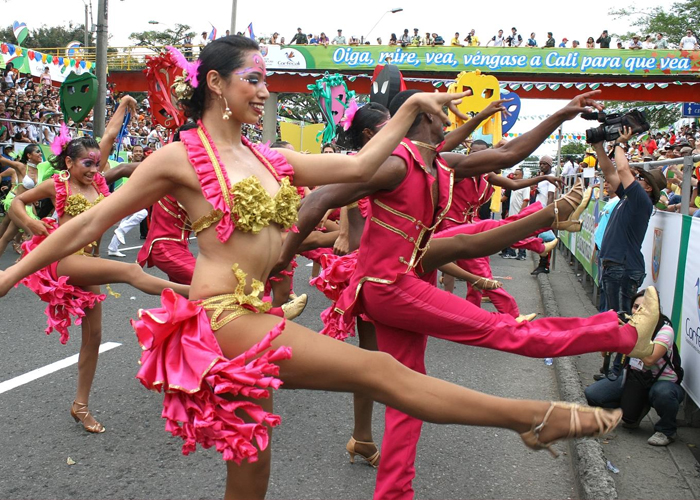 Odisea de un suizo en Colombia donde el calor llega al alma