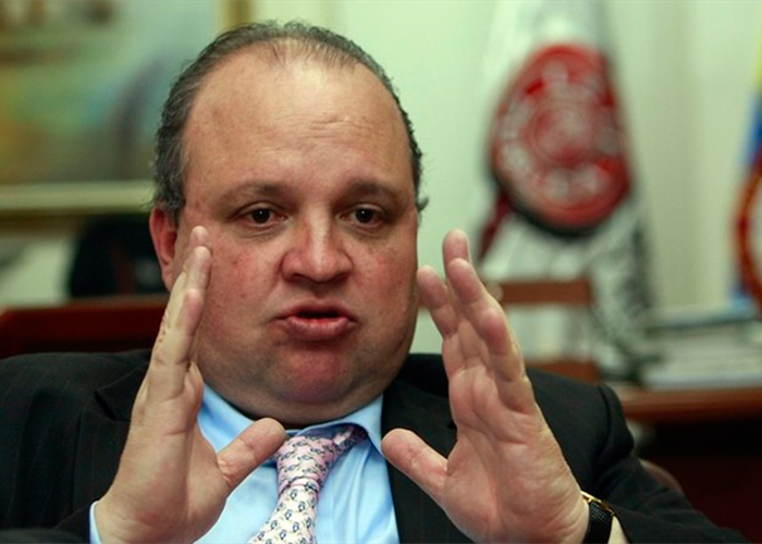 Presiones por punta y punta contra el gobernador (E) Jorge Enrique Vélez