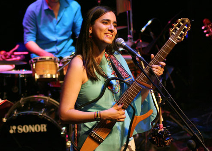 Marta Gómez: una dulce voz que interpreta la canción de la paz