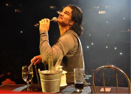 Partidarios del No son los mismos que llenan conciertos de Ricardo Arjona, revela estudio