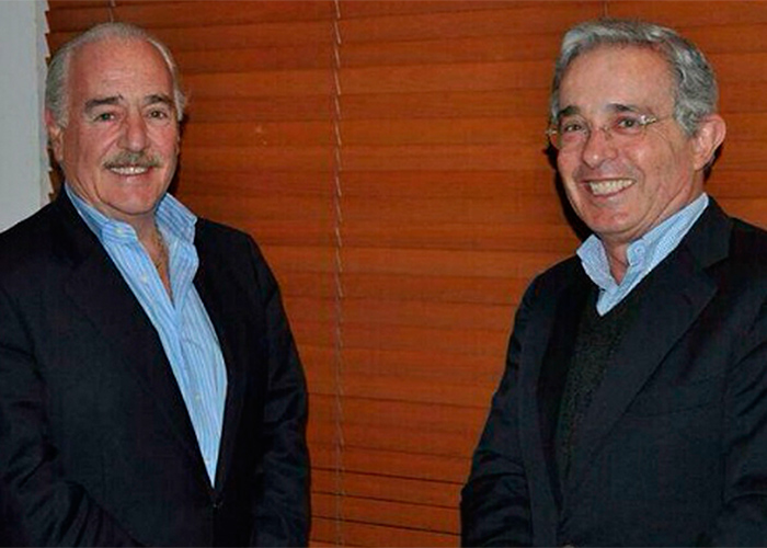 Una eterna reverencia a Pastrana y Uribe