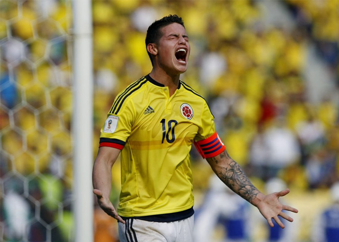 A James tampoco le gusta la cancha del Metropolitano de Barranquilla