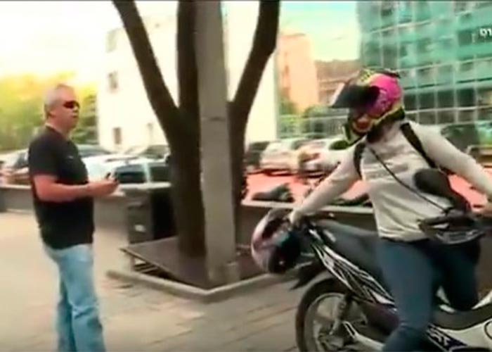 Popeye no pierde sus mañas de asesino: así amenaza a una mujer en Medellín. Video