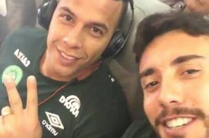 Los seis sobrevivientes del accidente aéreo