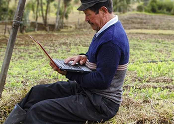 Las redes sociales llegarán a los departamentos más afectados por la guerra