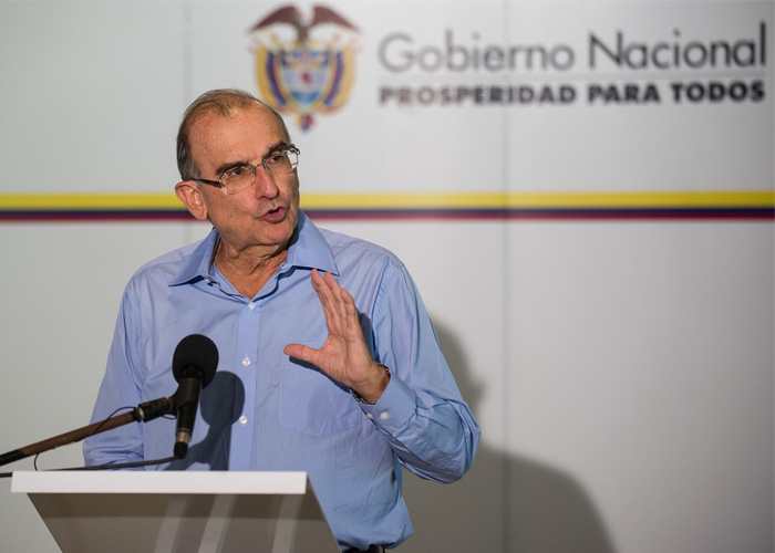 Un gobierno de transición para la paz, no hay de otra