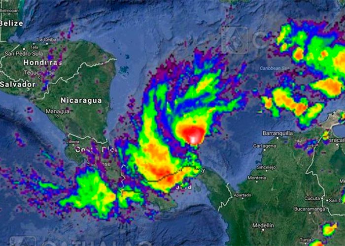 Tormenta tropical Otto que afecta San Andrés se convertiría en huracán