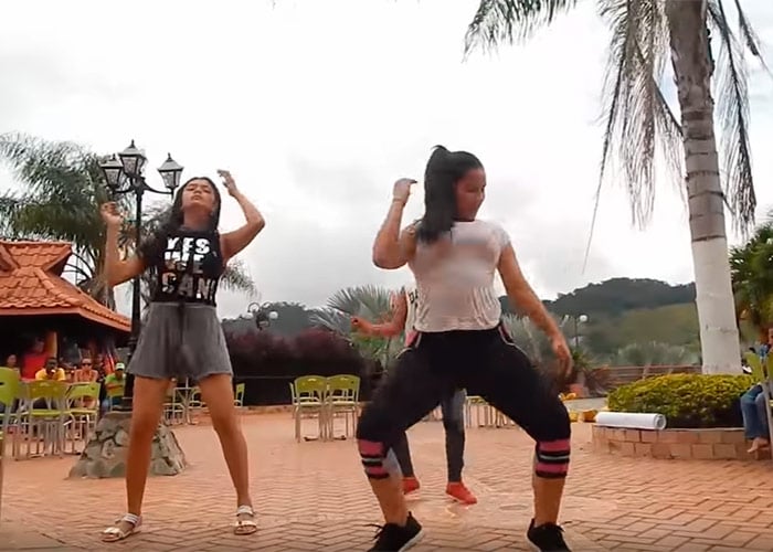 Video: El Remedio de bailar con las mujeres de Antioquia