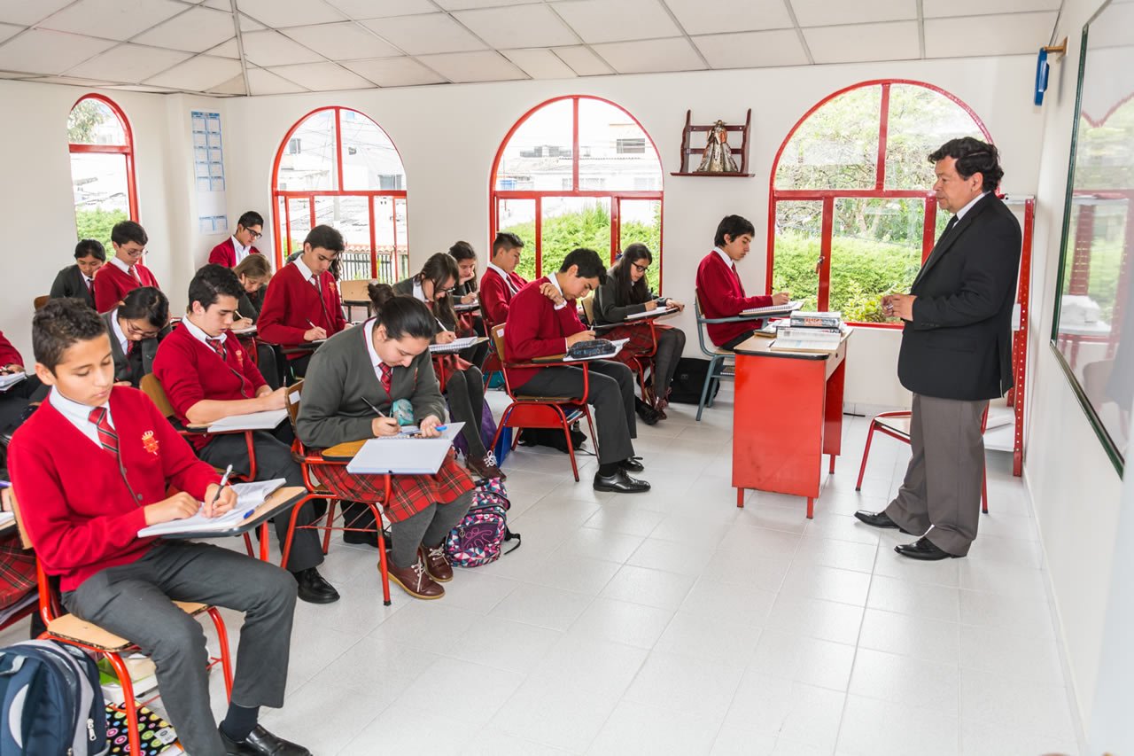 ¿Son los profesores el verdadero problema de la educación en Colombia?