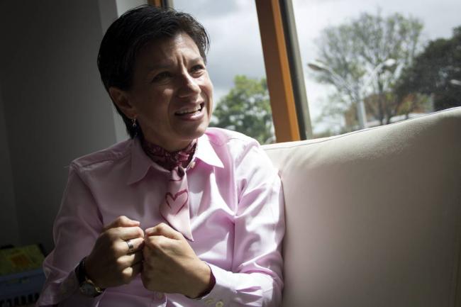 La rebuscada forma de dañar la imagen de Claudia López