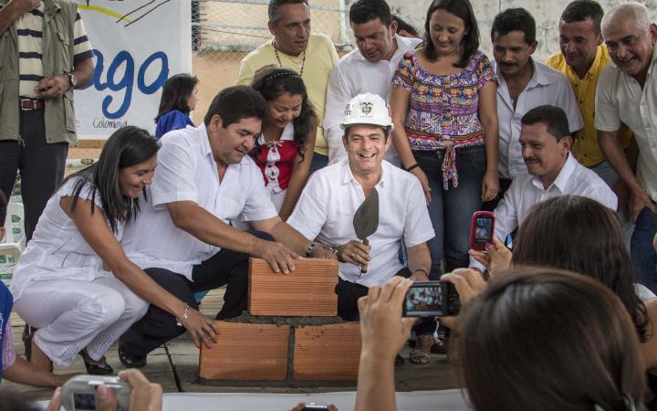 Sobre el horrible Sisben y las inhumanas casas gratis de Vargas Lleras