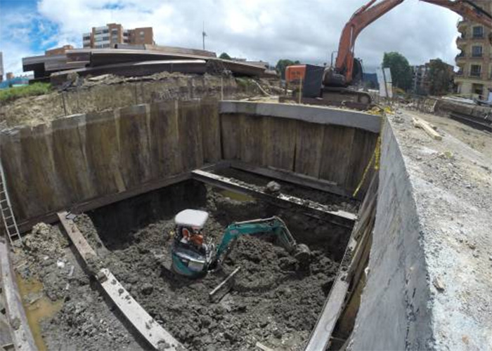 En Bogotá: aún no inauguran la obra del viaducto de la Calle 94 y ya está hundida