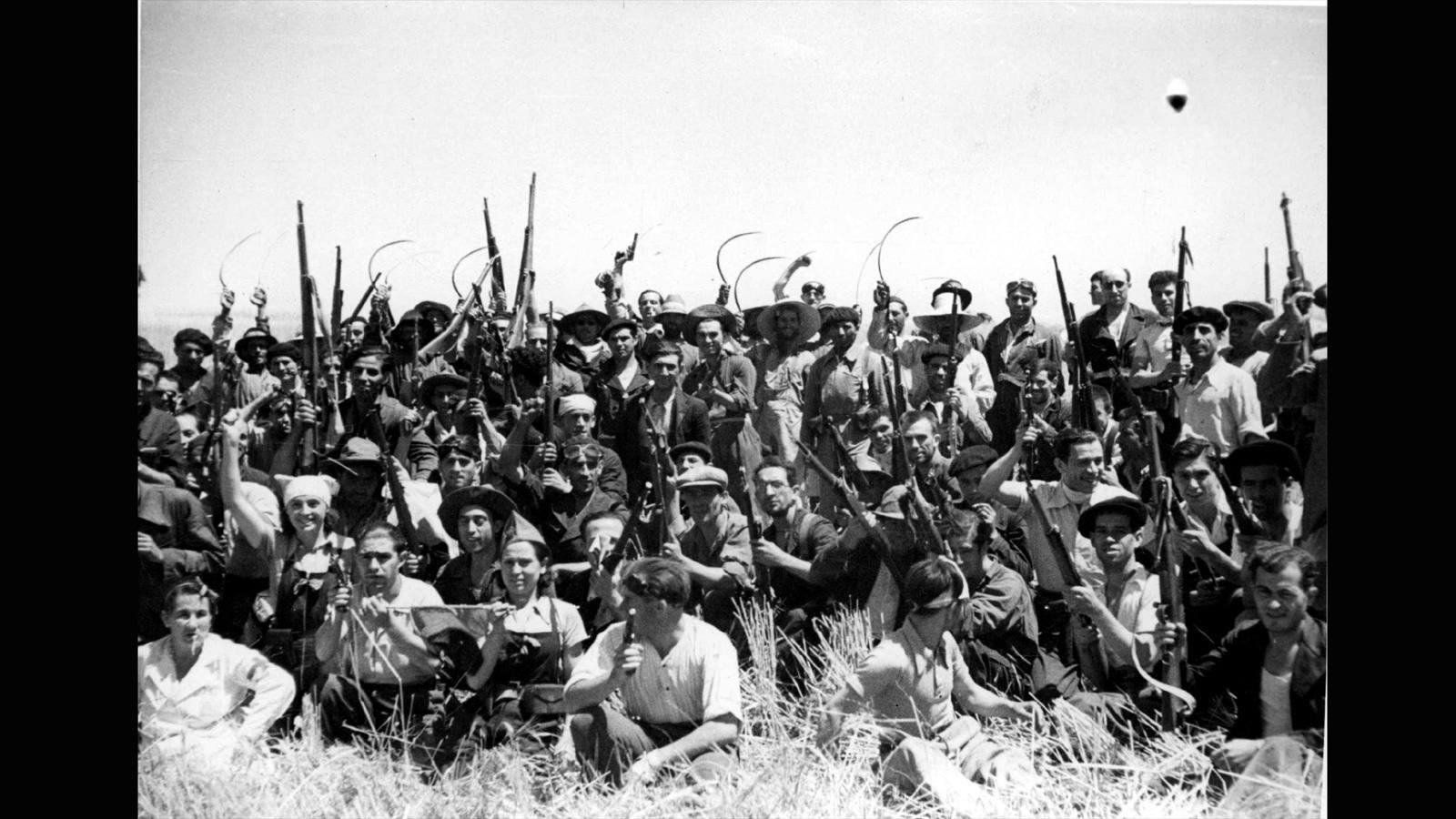 Los primeros comunistas: guerreros de la palabra