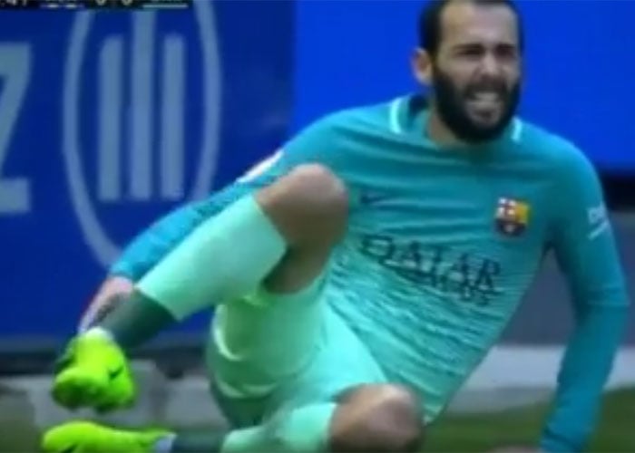 VIDEO: La terrible fractura que sufrió un jugador del Barcelona