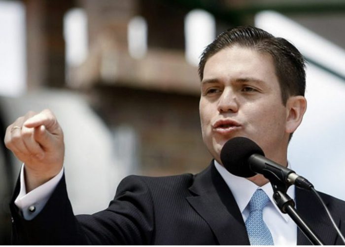 ¿Por qué Juan Carlos Pinzón es tan querido por las fuerzas militares?