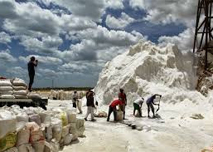 Manaure, la agonía de un pueblo salero