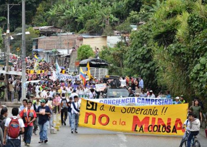 Amenazas de muerte contra periodistas de la Revista El Salmón y líderes ambientales del Tolima