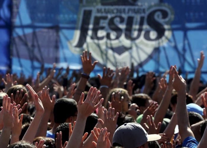 ¿ Por qué los LGTBI están satanizando a los cristianos en Colombia?