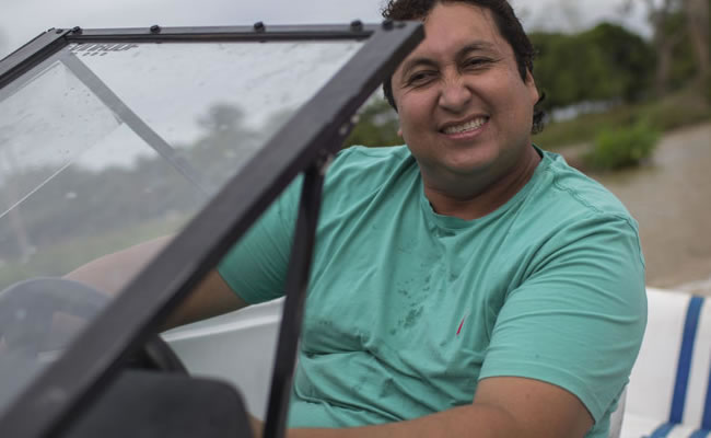 John Calzones se compromete a construir 2000 casas en 10 meses para damnificados de Mocoa