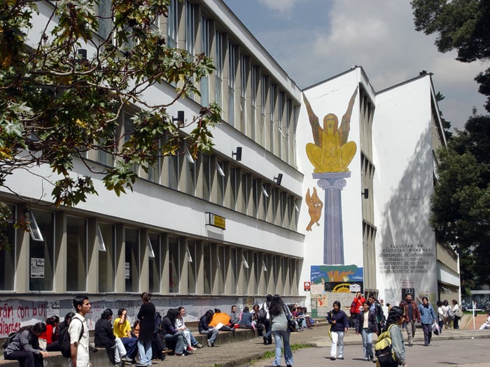 12 razones por las que la Nacional se está convirtiendo en una Universidad de garaje