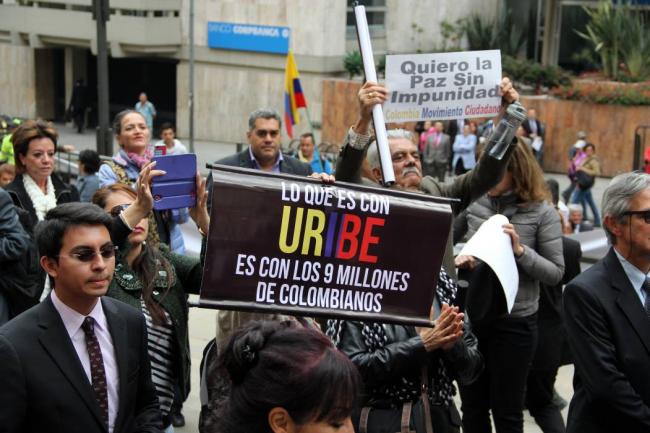 ¿En la escala de fanatismo a Uribe eres Uribista, Uribestia o Furibista?