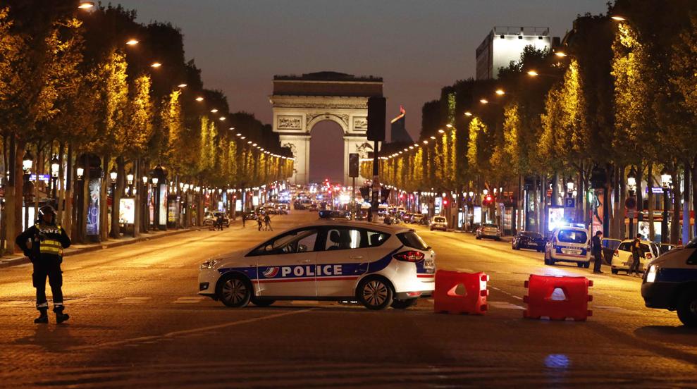 Ataque en París tres días antes de las elecciones en Francia