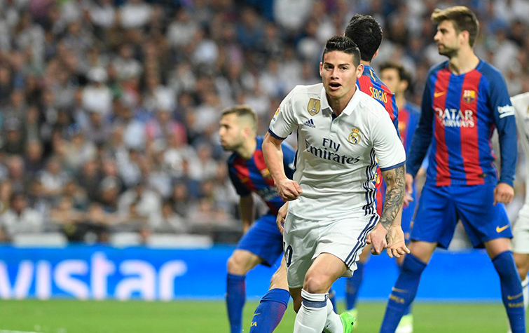 “James no tiene por qué hablar de política, él lo que tiene que hacer son goles”