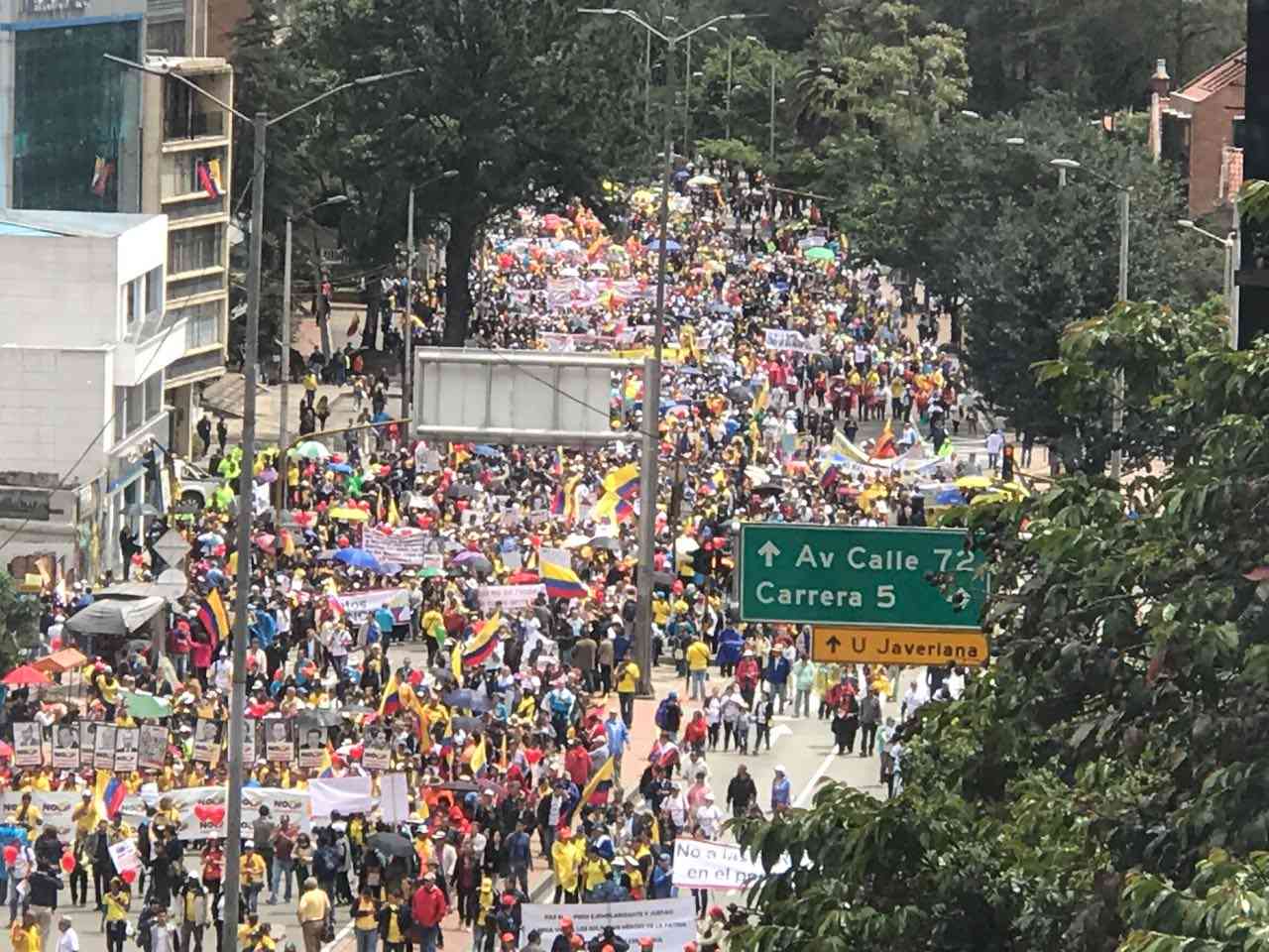 Así fueron las marchas contra Santos en el país