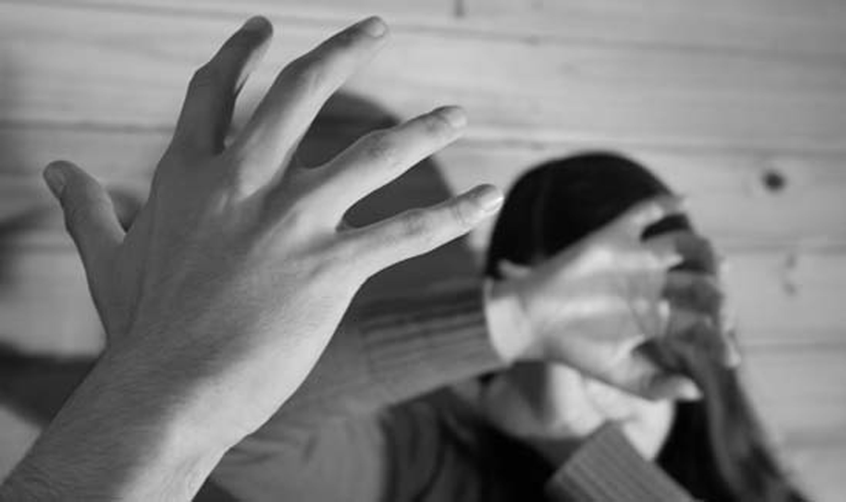 Profesora violaba a su hijo de 7 años y enviaba los vídeos a su novio narco