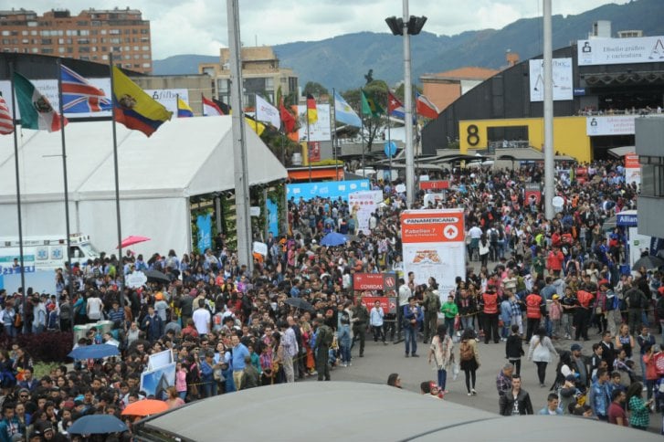 Cinco razones por las que no vuelvo a la Feria del libro de Bogotá