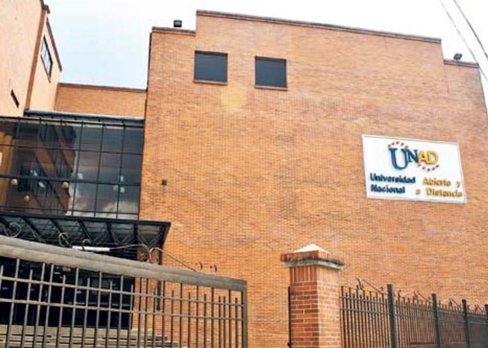 ¿Profesora de la UNAD fue destituída por denunciar posibles plagios del rector?