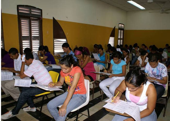 El cartel de los exámenes de admisión en la Universidad de Cartagena