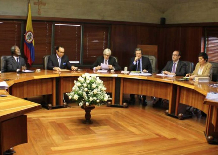 Fast Track: balance, temores y retos a seis meses de su creación