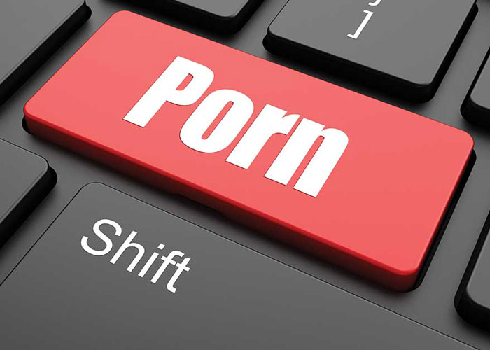 De pornógrafos, poetas y moralismos