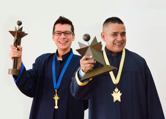 Poderosos maestros y rectores