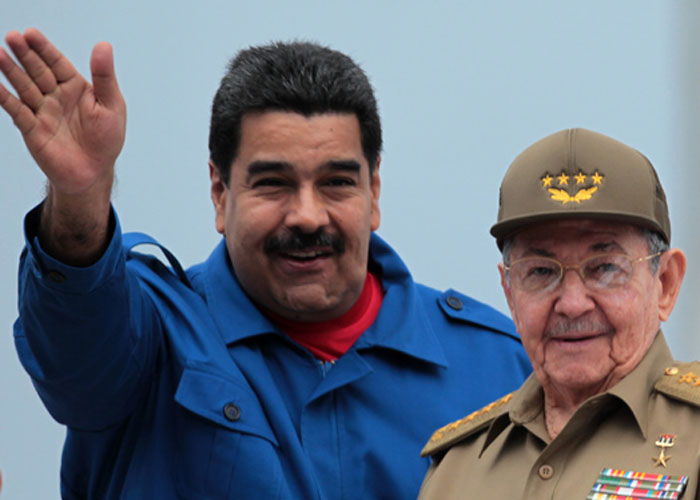 Expulsar al colonialismo cubano para liberar a Venezuela