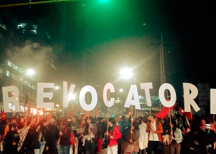 Entre llamas: así se marchó por la revocatoria de Peñalosa