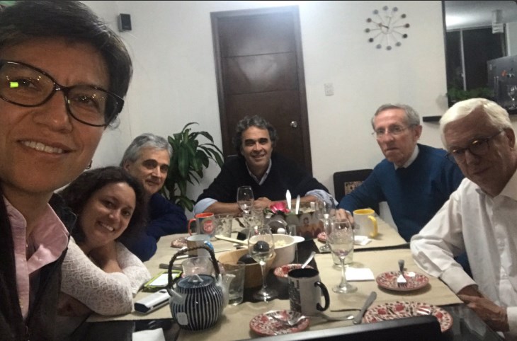 La piedra de Petro porque no lo invitaron a la cena de Claudia López