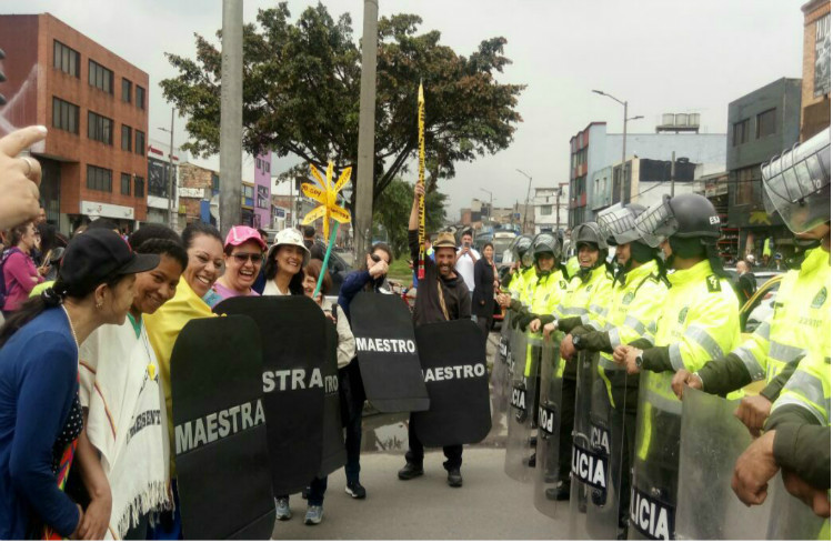Los maestros pasan su cuenta de cobro a Santos