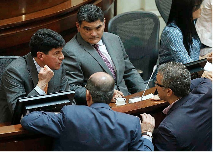 Saúl Cruz, el indestronable del Congreso