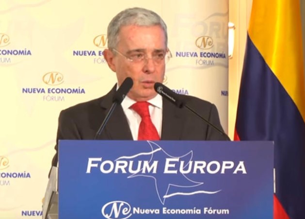 Uribe hace su primera promesa de campaña: modificar el acuerdo con las Farc