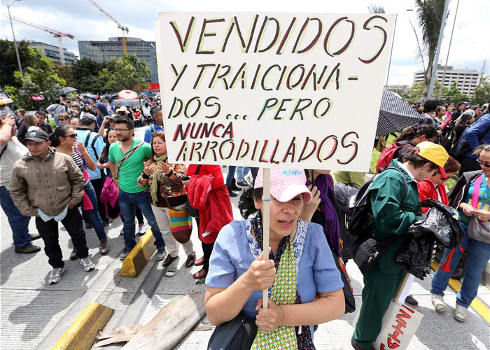 La histórica huelga de los educadores colombianos
