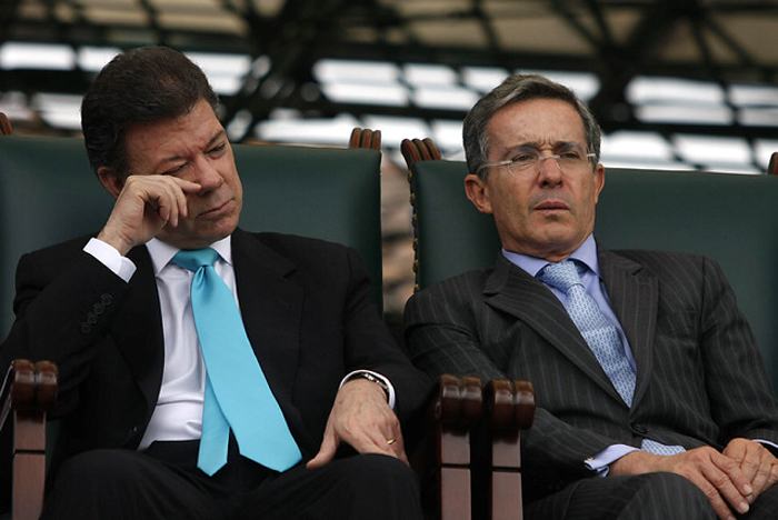 Santos y Uribe a la búsqueda de candidatos