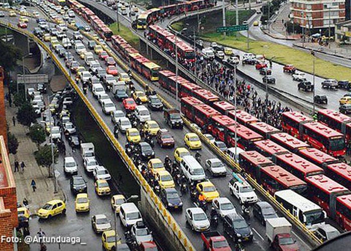 Bogotá, ese asqueroso hueco que aman los rolitos arribistas